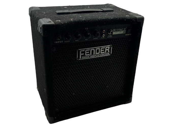 Acheter Ampli basse Fender Rumble 15 Bon état - 69,00 € Ampli basse Fender Rumble 15 Bon état - reconditionné disponible sur Zic Ethic